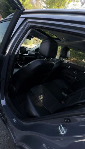 מודעת רכב קיה סטוניק