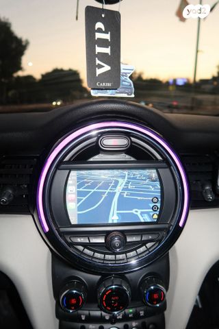 מודעת רכב מיני קופר