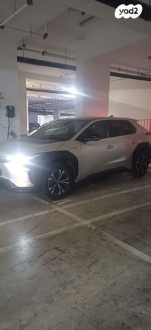 מודעת רכב טויוטה bZ4X