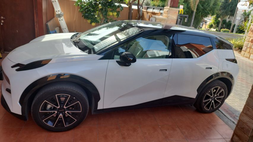 מודעת רכב זיקר X