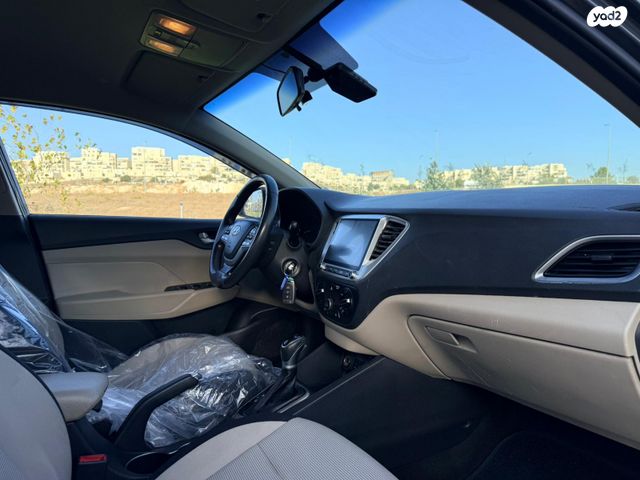 יונדאי אקסנט i25