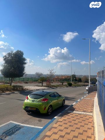 יונדאי ולוסטר