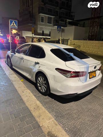 טויוטה קאמרי