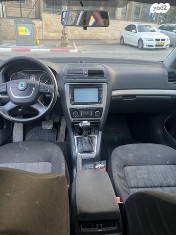 סקודה אוקטביה