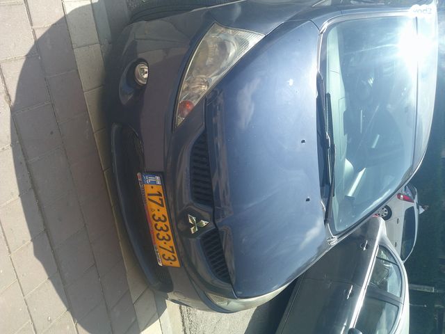 מודעת רכב מיצובישי גרנדיס