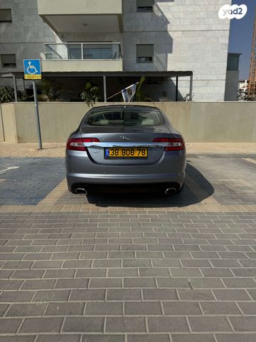 מודעת רכב יגואר XF