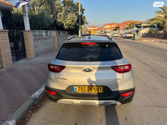 מודעת רכב קיה סטוניק