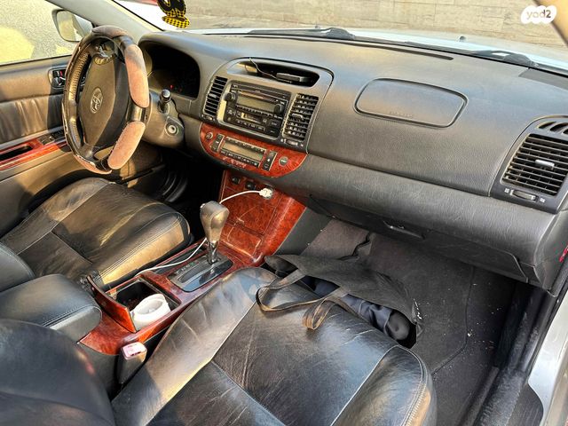 טויוטה קאמרי