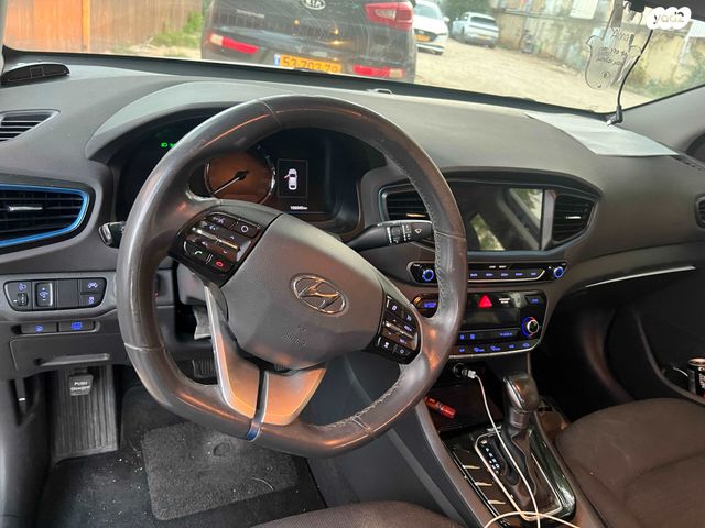 מודעת רכב יונדאי איוניק