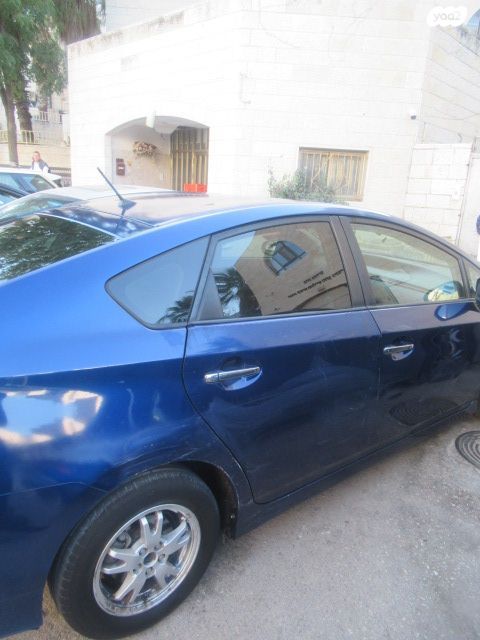 טויוטה פריוס