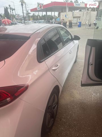 יונדאי איוניק