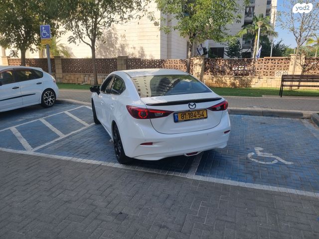 מאזדה 3