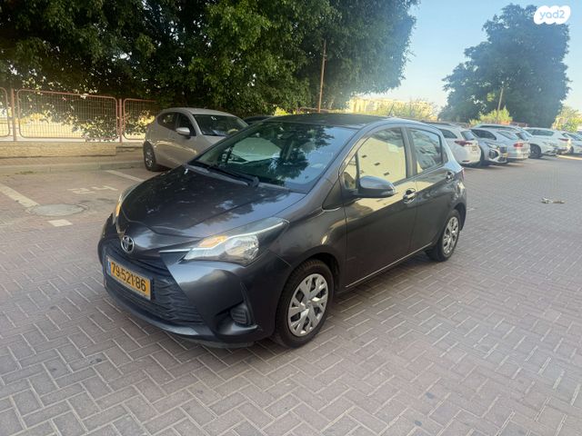 טויוטה יאריס