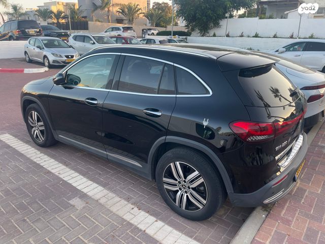 מרצדס-בנץ EQA