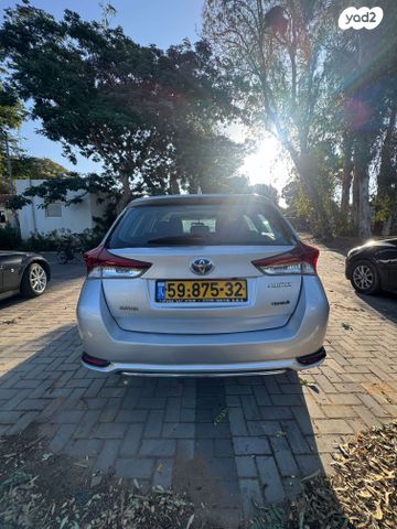 טויוטה אוריס