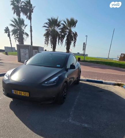 מודעת רכב טסלה מודל Y