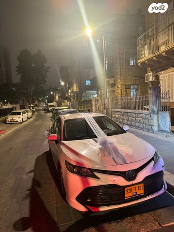 טויוטה קאמרי