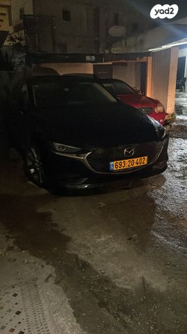 מאזדה 3
