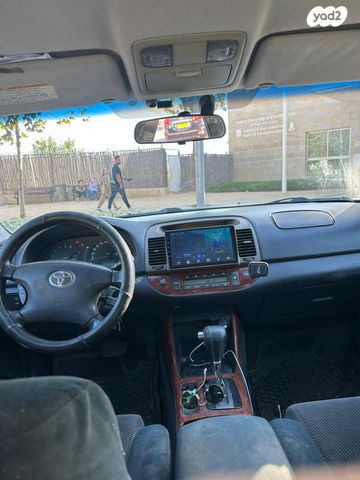 טויוטה קאמרי