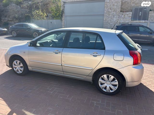 טויוטה קורולה