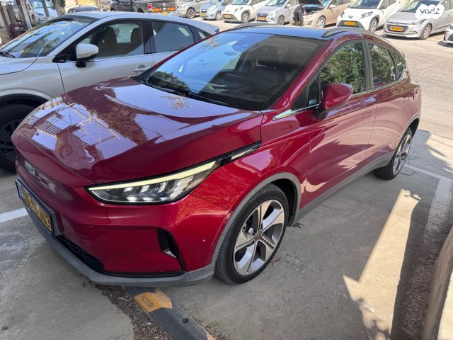 ג׳ילי Geometry C