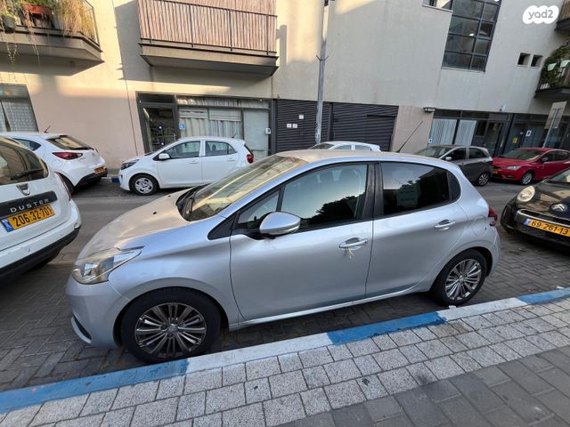 מודעת רכב פיג'ו 208