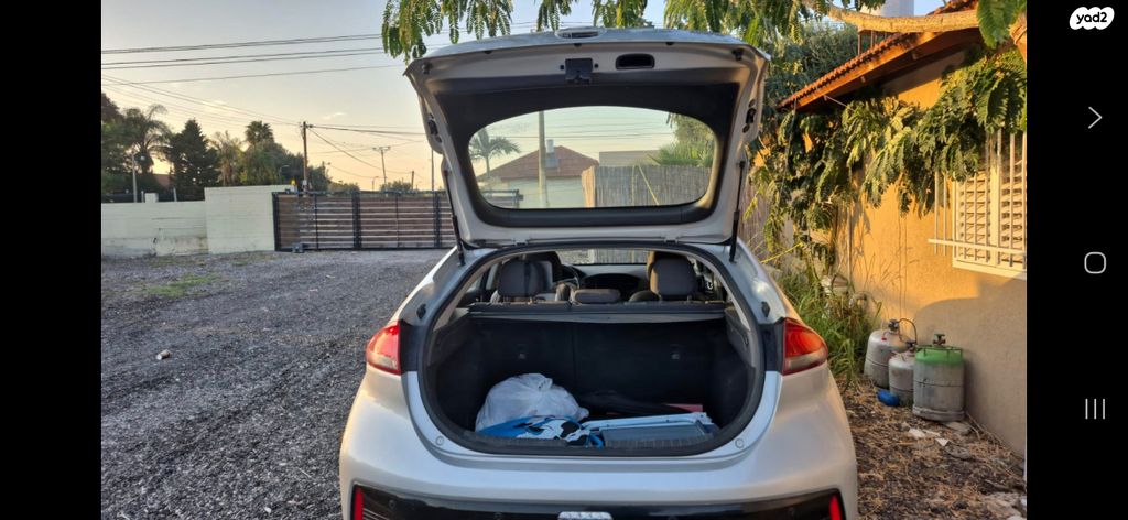 יונדאי איוניק