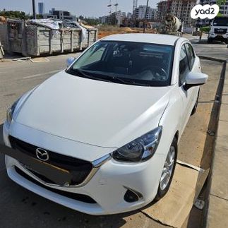 מודעת רכב מאזדה 2