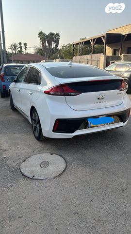 יונדאי איוניק