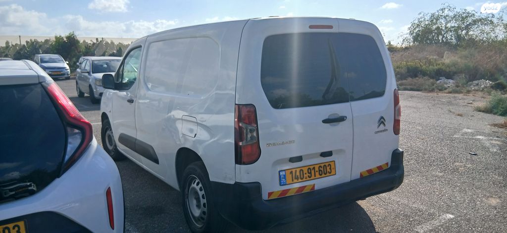 מודעת רכב סיטרואן ברלינגו
