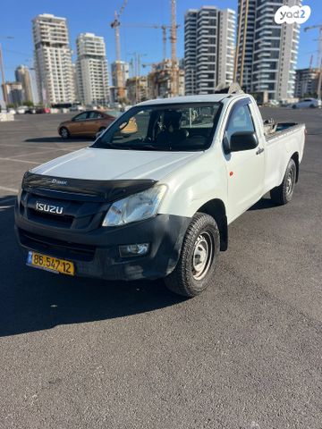 איסוזו די-מקס