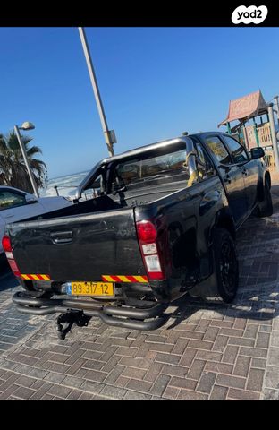 איסוזו די-מקס