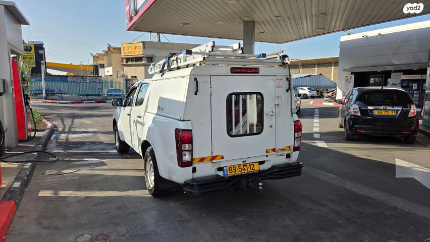 מודעת רכב איסוזו די-מקס