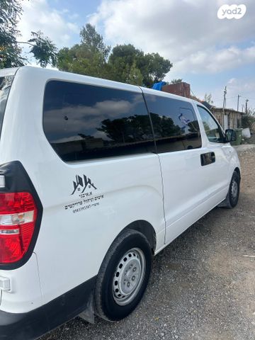 יונדאי H-1 / i800