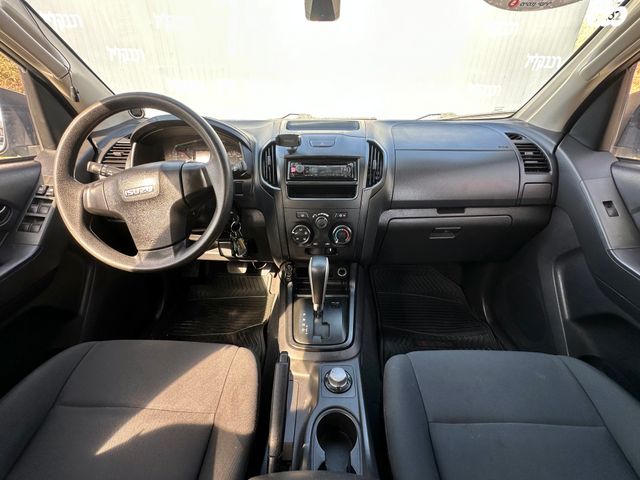 איסוזו די-מקס