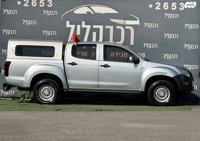 איסוזו די-מקס