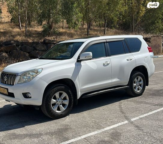 טויוטה לנד קרוזר