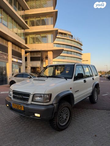 טרופר S ידני פנאי-שטח 7 מק 5 דל 3.0 (159 כ״ס)