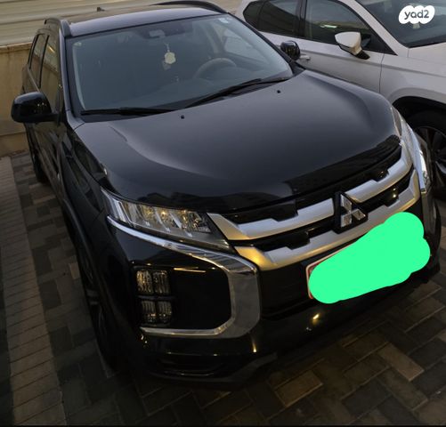 מודעת רכב מיצובישי ASX