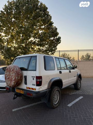 איסוזו טרופר