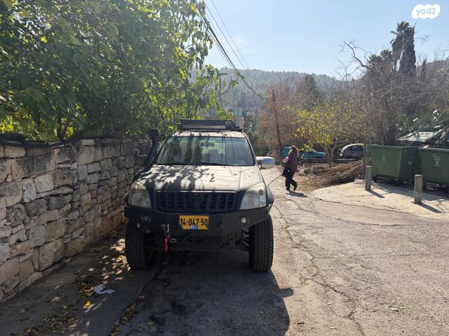 טויוטה לנד קרוזר