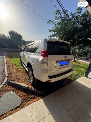 טויוטה לנד קרוזר