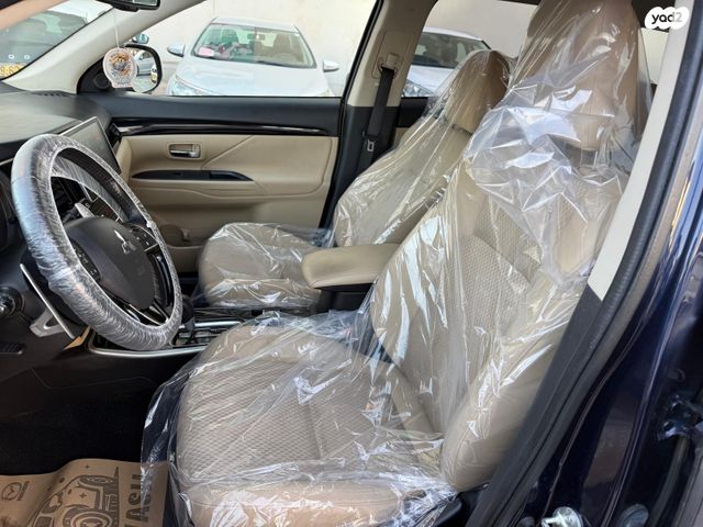 מיצובישי אאוטלנדר