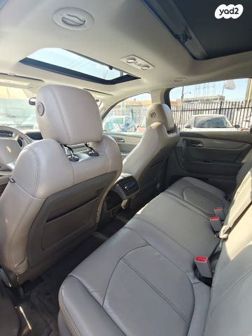 שברולט טראוורס