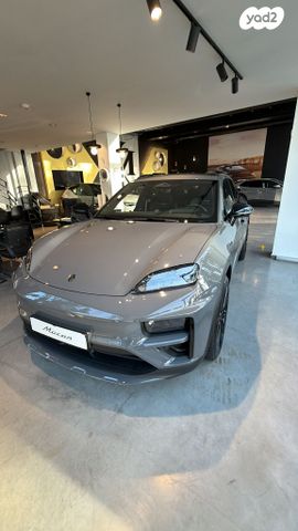 מקאן Turbo חשמלי אוט׳ (639 כ״ס)