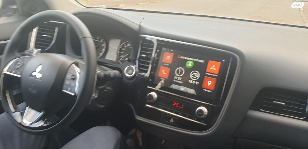 מיצובישי אאוטלנדר