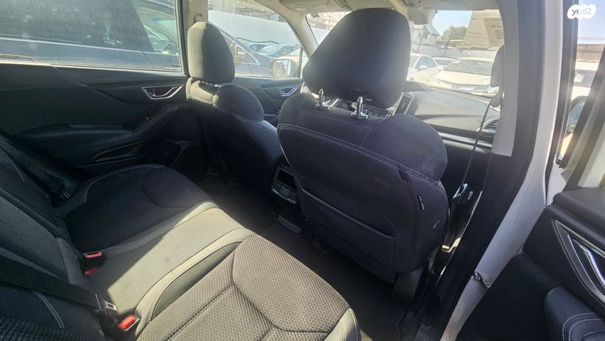 סובארו פורסטר