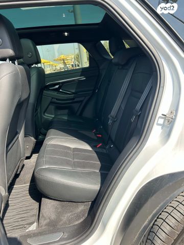 לנד רובר ריינג' רובר איווק