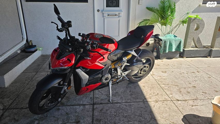 מודעת רכב דוקאטי סטריטפייטר