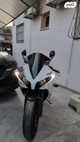 ימאהה YZF-R1